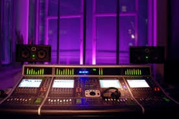 Битмейкинг в Beatmaking school на Ходжанова 77/5 к2, цокольный этаж, Бостандыкский район