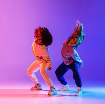 Танцы в KIds Mix на Бегалина  116A, 1, 