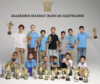 Шахматы в Академия шахмат Жансаи Абдумалик на мкр. Аксай-4 119, 1 этаж, Ауэзовский район
