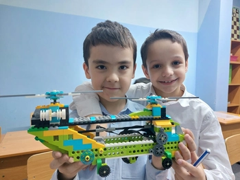 Робототехника в ОТЛИЧНИКИ на Аксай-4 22, 1, Ауэзовский район